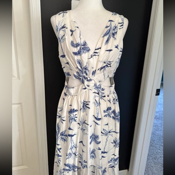 NWT Dress Forum CALLIE BLUE PALM TREE PRINT COTTON CUT-OUT MAXI DRESS
sz Large - Picture 8 of 12